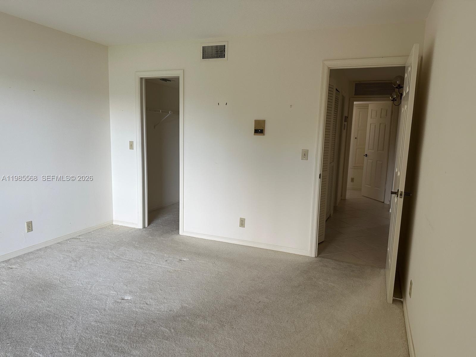 SHORES AT WELLINGTON COND - Residential