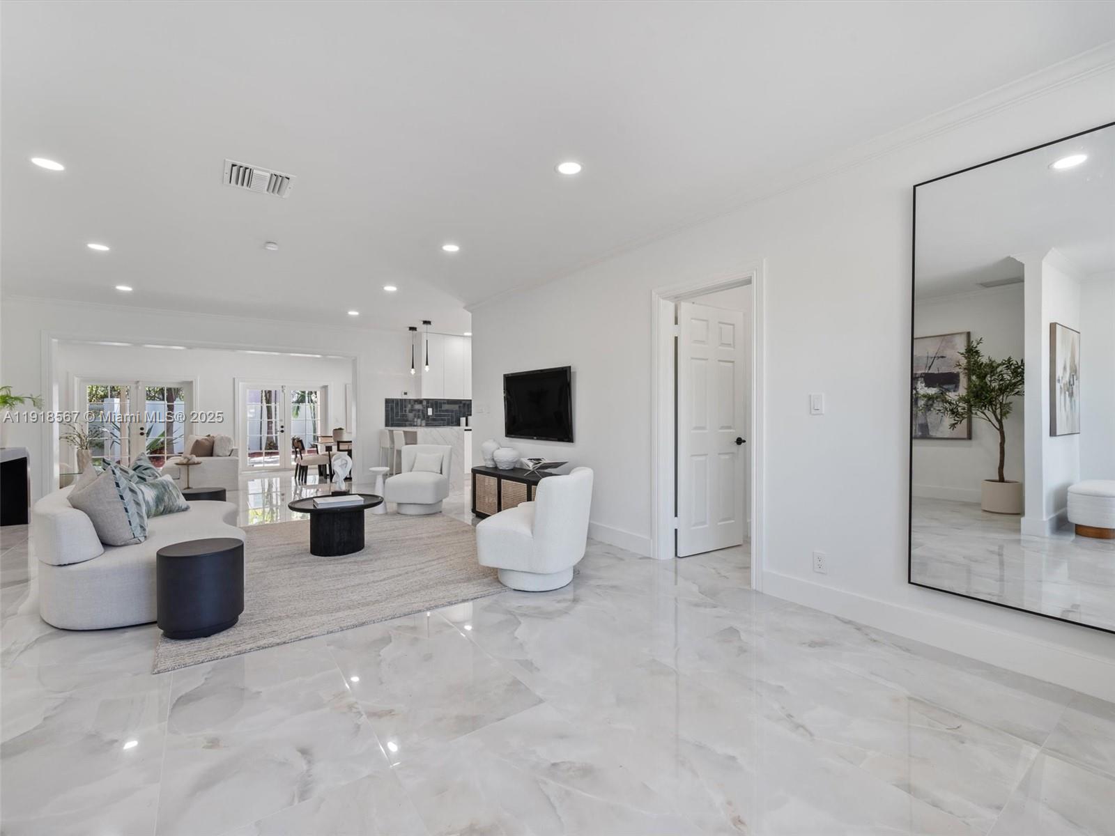 CORAL RIDGE COUNTRY CLUB - Residential