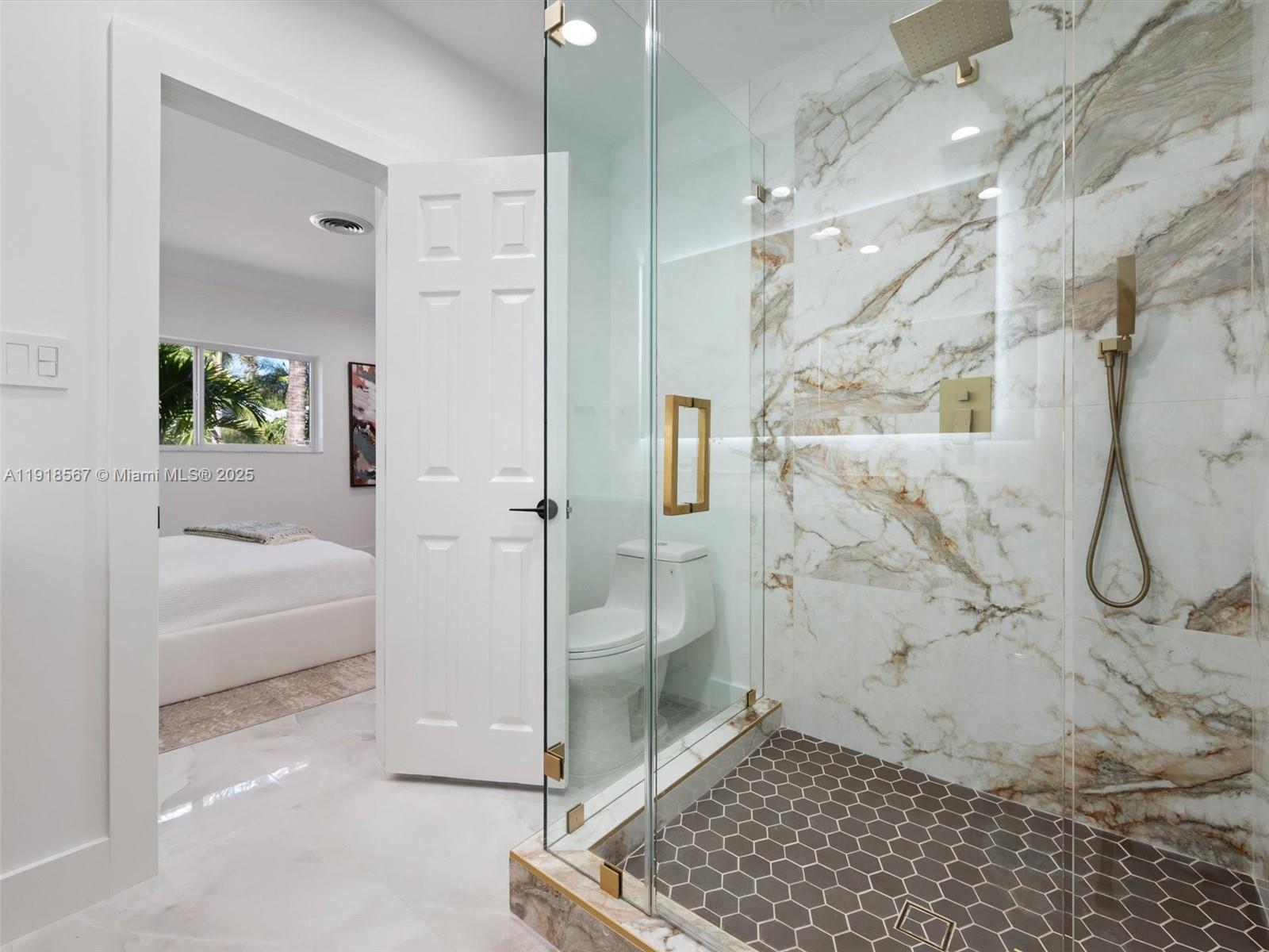 CORAL RIDGE COUNTRY CLUB - Residential