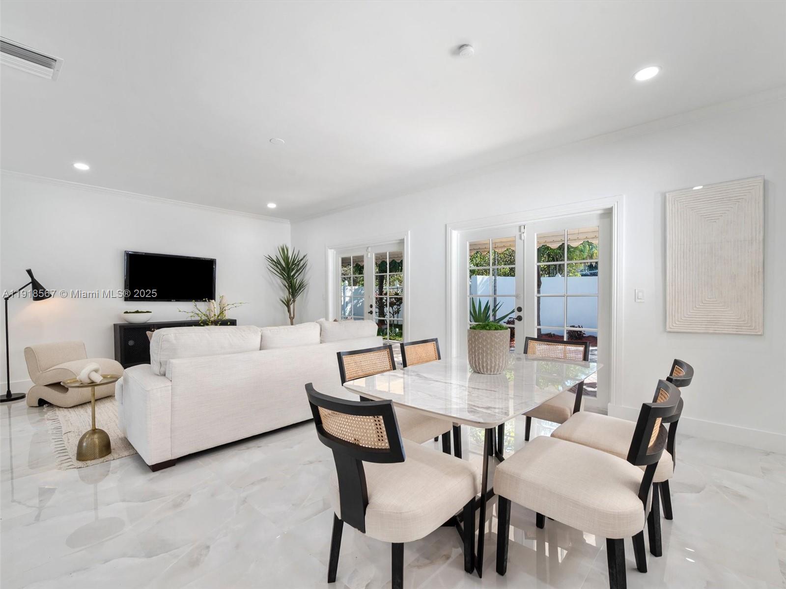 CORAL RIDGE COUNTRY CLUB - Residential