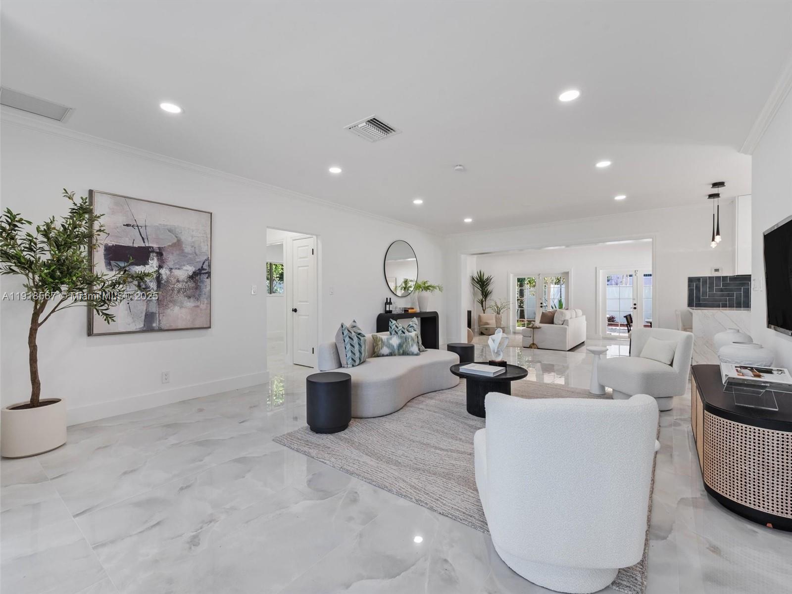 CORAL RIDGE COUNTRY CLUB - Residential