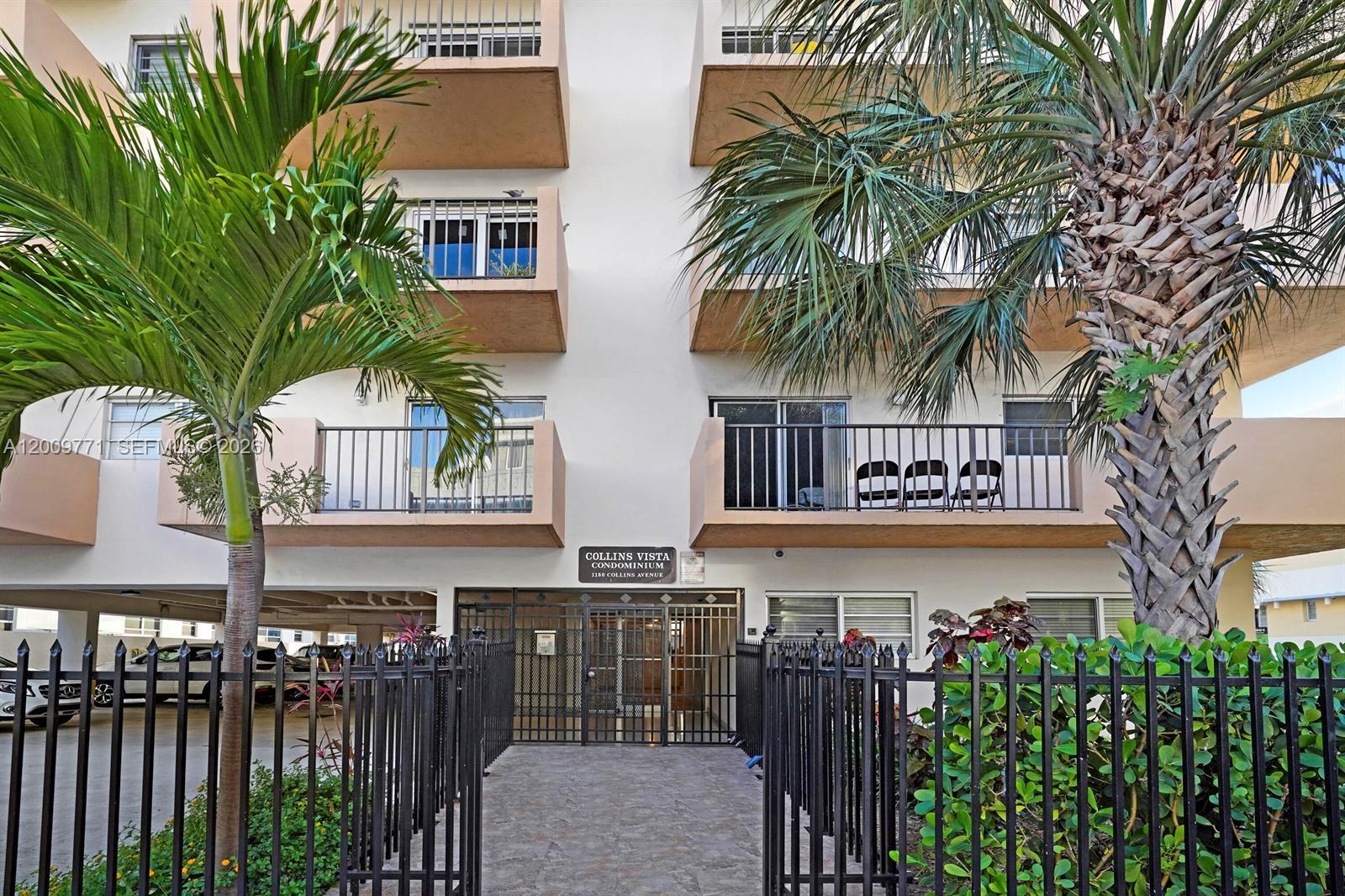 1150 Collins Ave 406