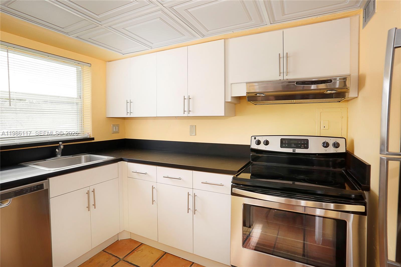 ARBORS CONDO - Residential