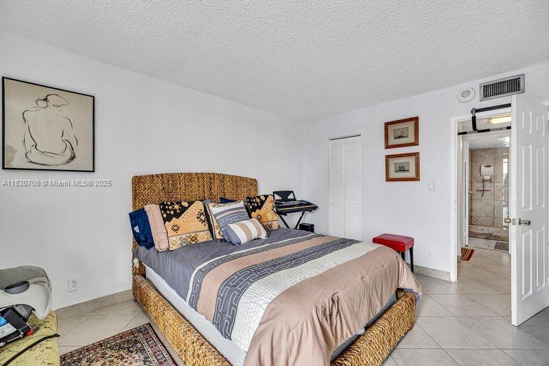 ARLEN HOUSE EAST CONDO - Residential