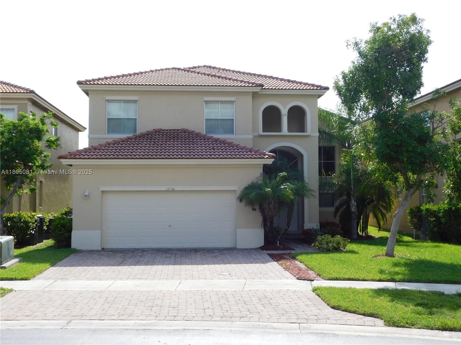 1750 Ne 37th Pl, Homestead, Miami-Dade County, Florida - 5 Bedrooms  
3 Bathrooms - 