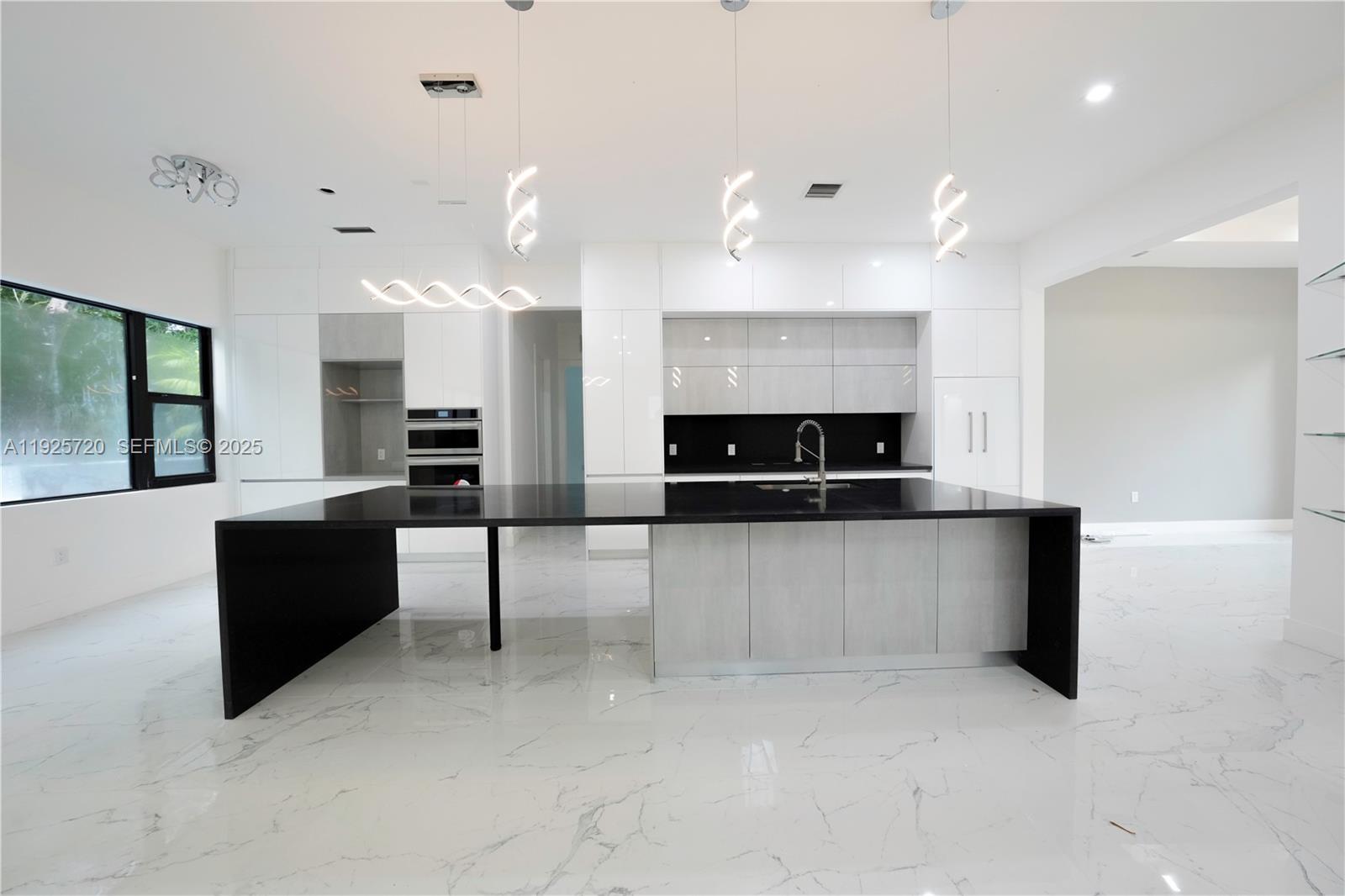 THE OAKS OF DAVIE - Residential