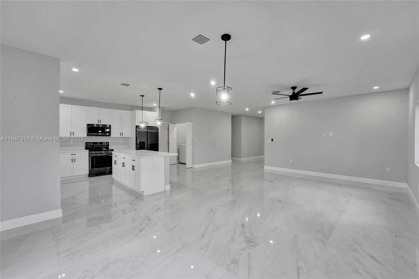 HEATHGATE 2ND ADD - Residential