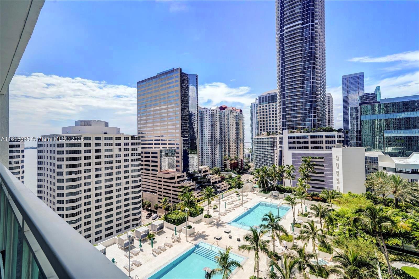 2 parking spaces assigned to this fantastic 2bed unit in the heart of Brickell , large master bathroom and walk-in closet, walking distance to all attractions in Brickell, restaurants and shopping