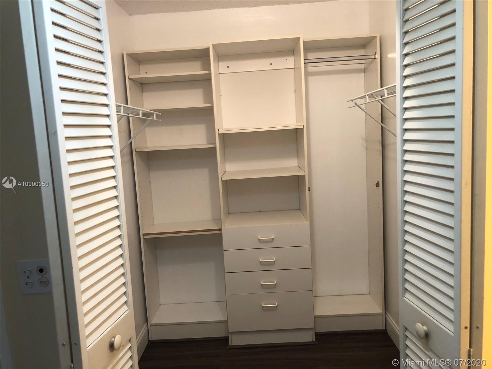 TRENT D CONDO - Residential