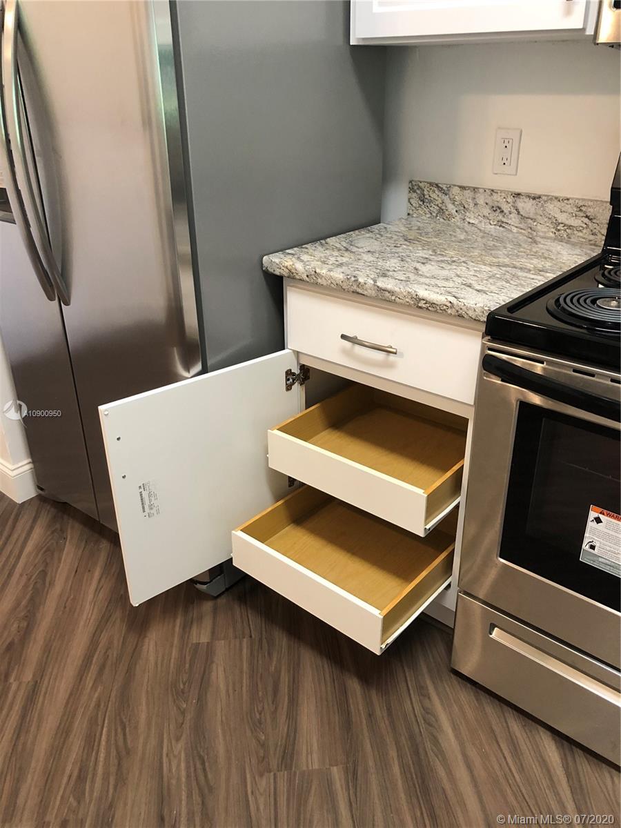 TRENT D CONDO - Residential