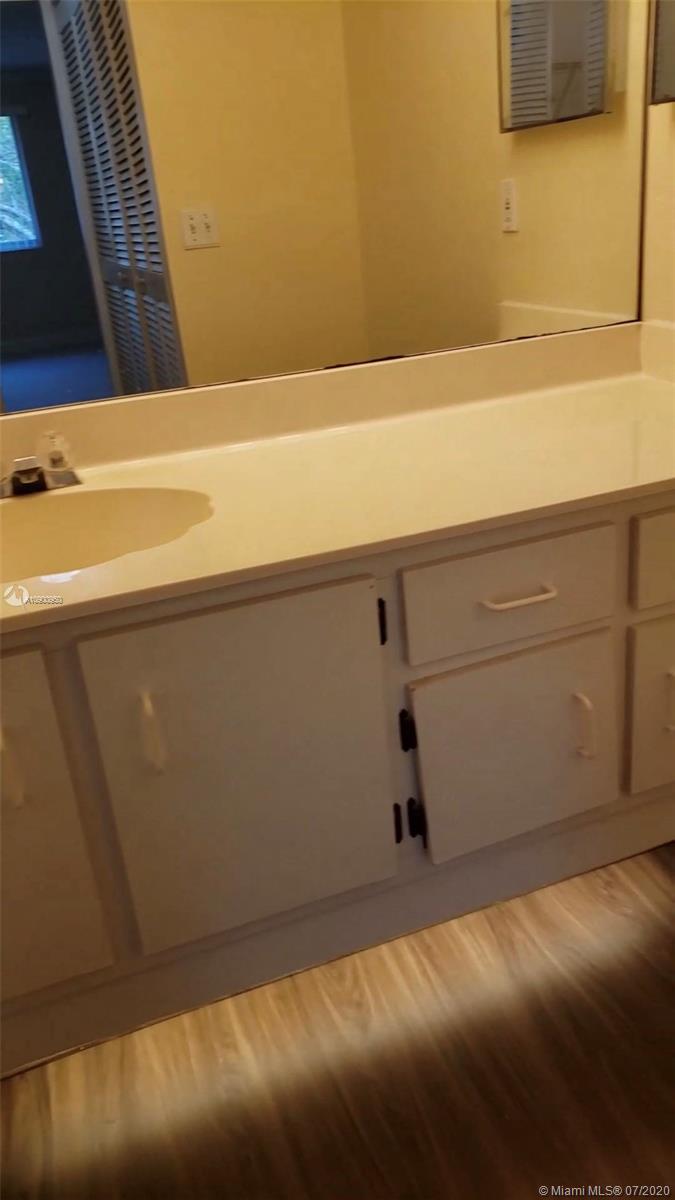 TRENT D CONDO - Residential