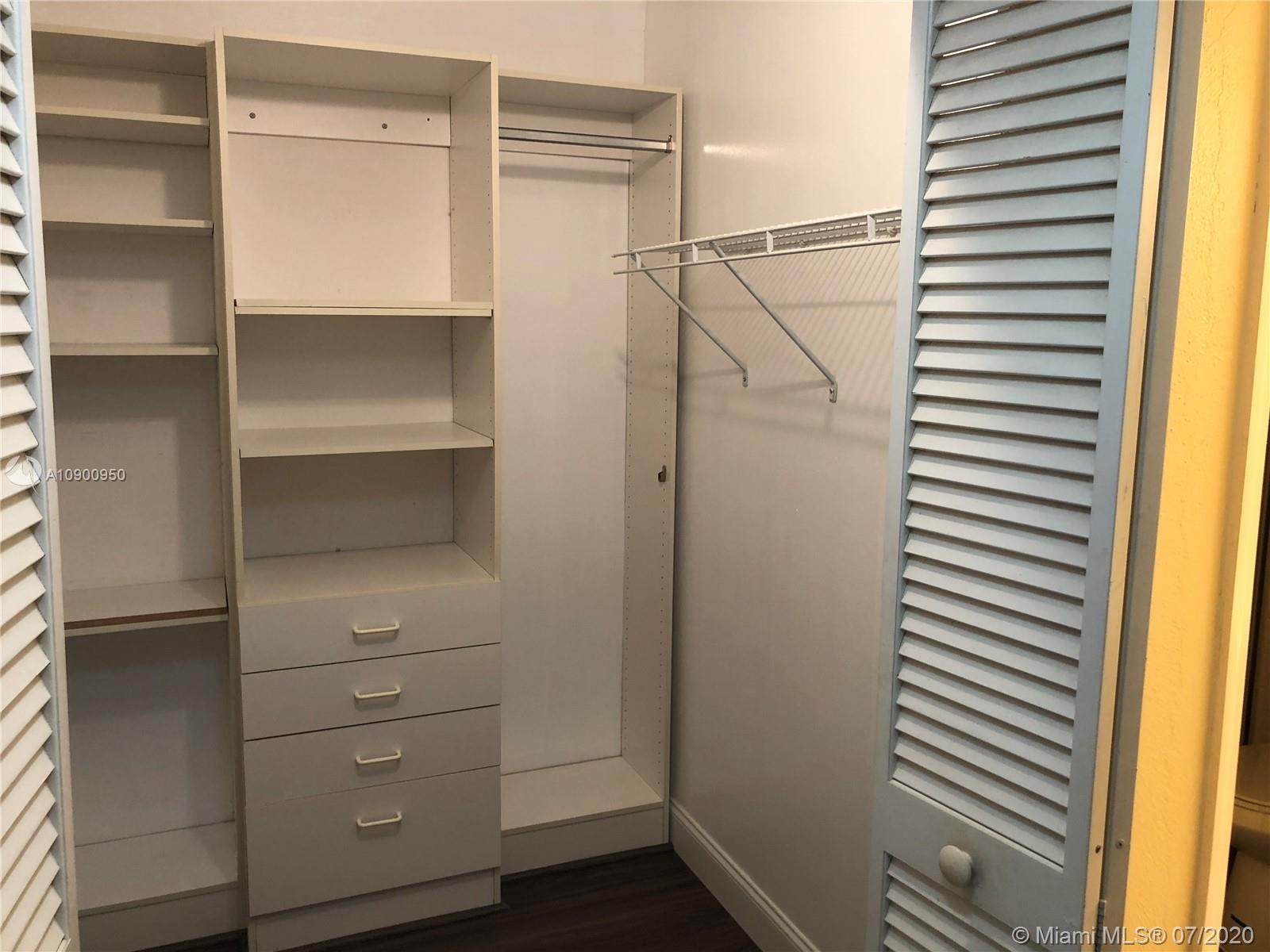 TRENT D CONDO - Residential