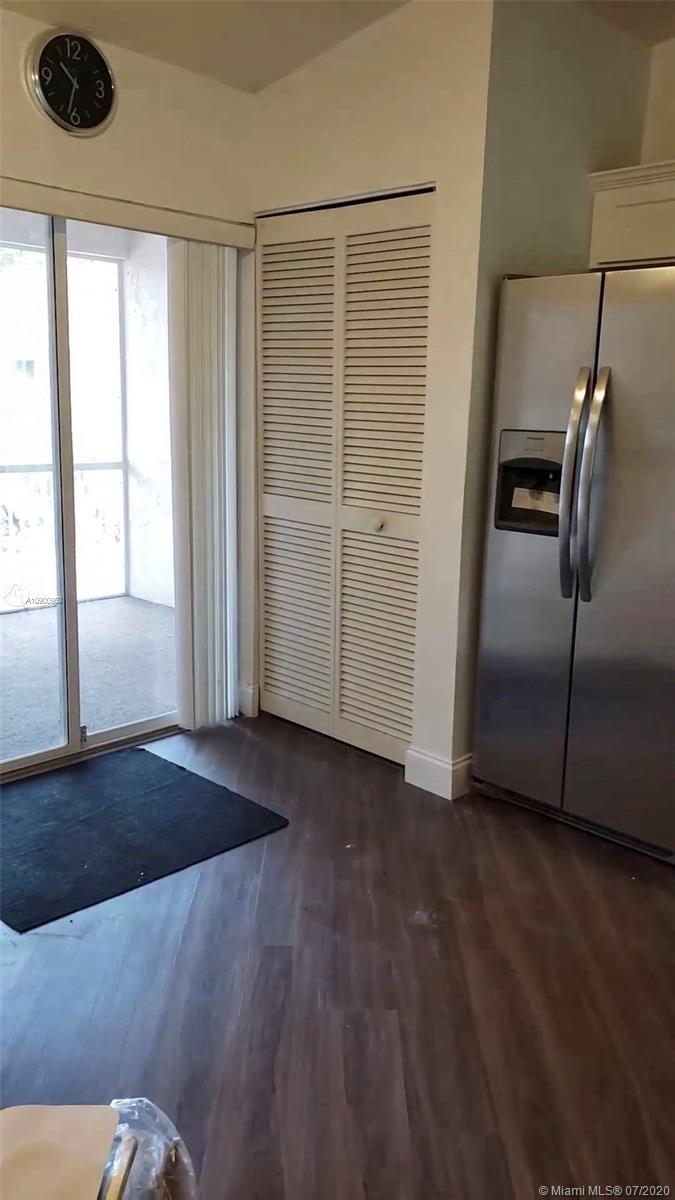 TRENT D CONDO - Residential