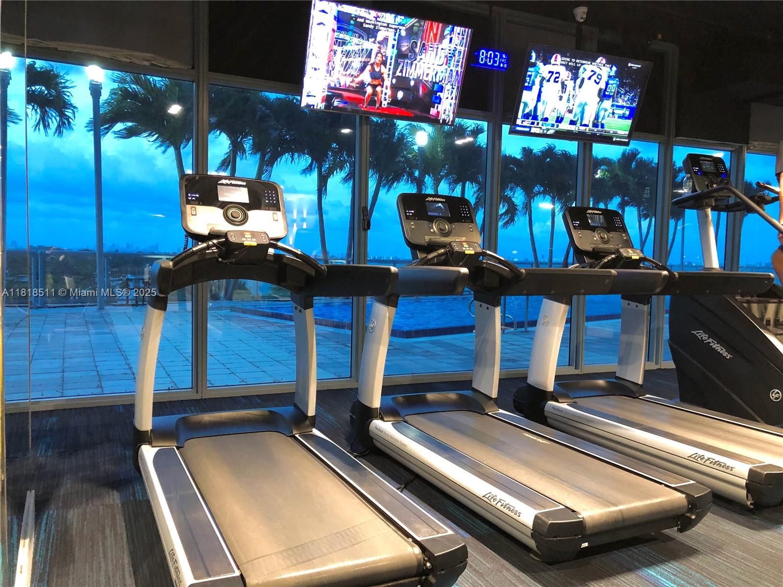 BLUE CONDO - Residential Lease