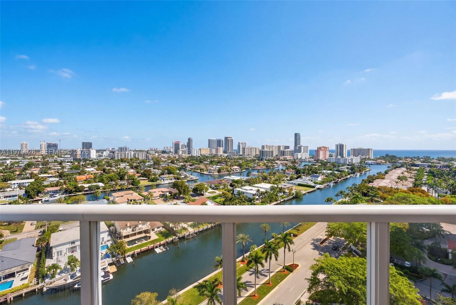 HARBOR TWS AT THE WATERWA - Residential