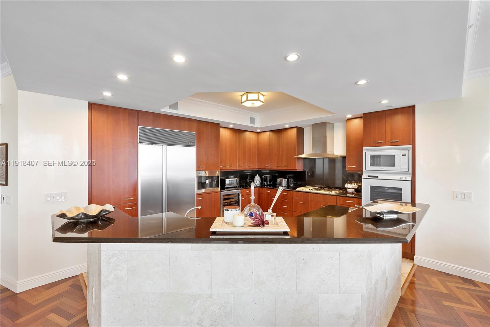 BELLAMARE @ WILLIAMS ISLA - Residential