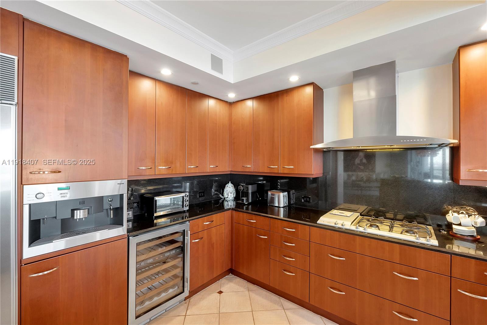 BELLAMARE @ WILLIAMS ISLA - Residential