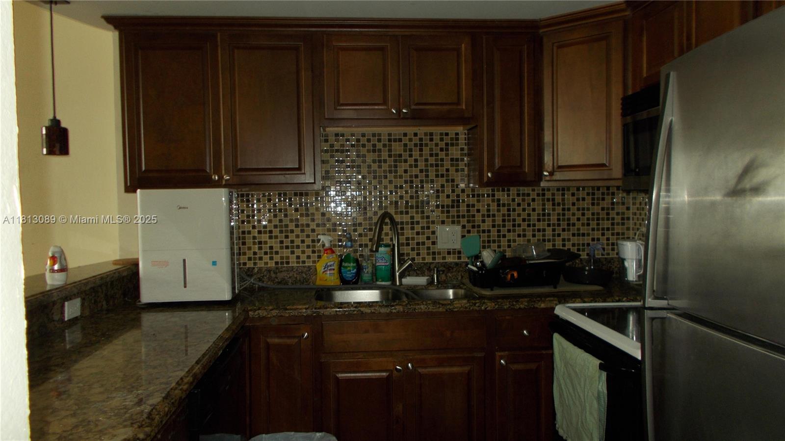 IMPERIAL TOWERS CONDO - Residential Lease