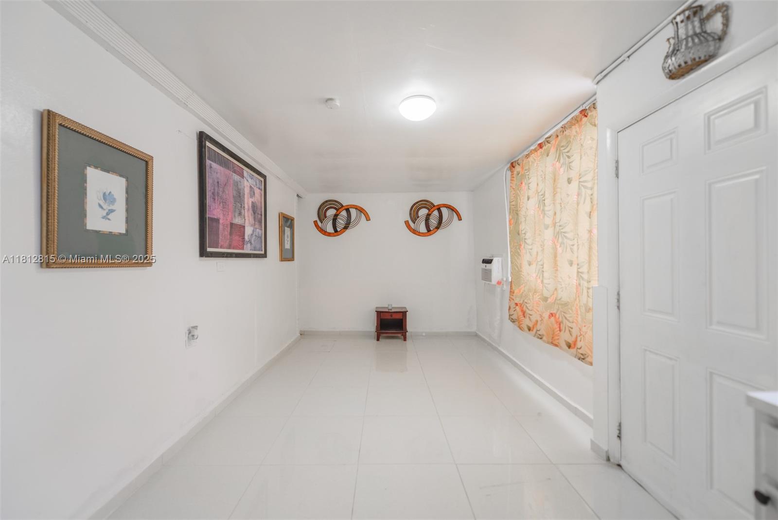 CRESTHAVEN NO 2 - Residential