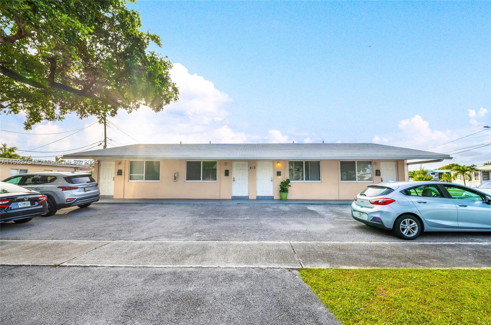 Rental Property at 412 Ne 4th Ave, Hallandale Beach, Broward County, Florida -  - $965,000 MO.