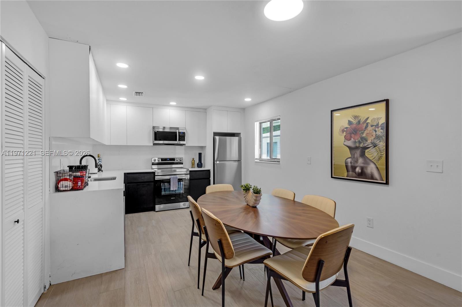 SANTA CLARA SUB - Residential Income