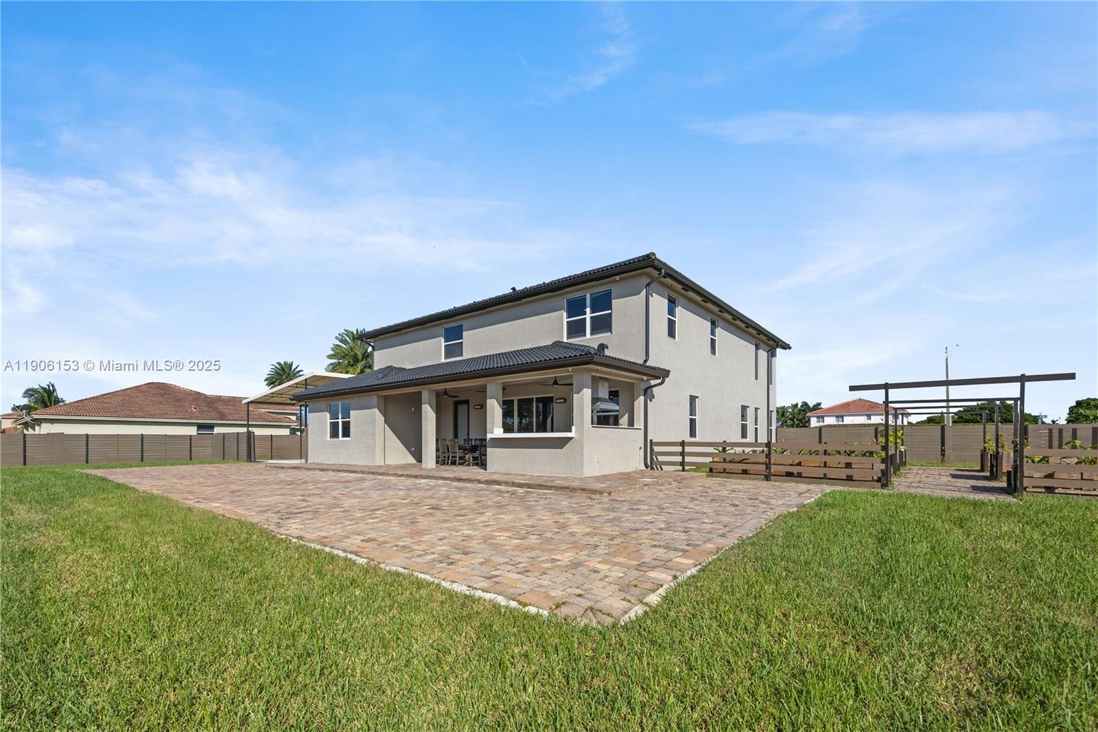 ESTATE MANSIONS 1ST ADDN - Residential