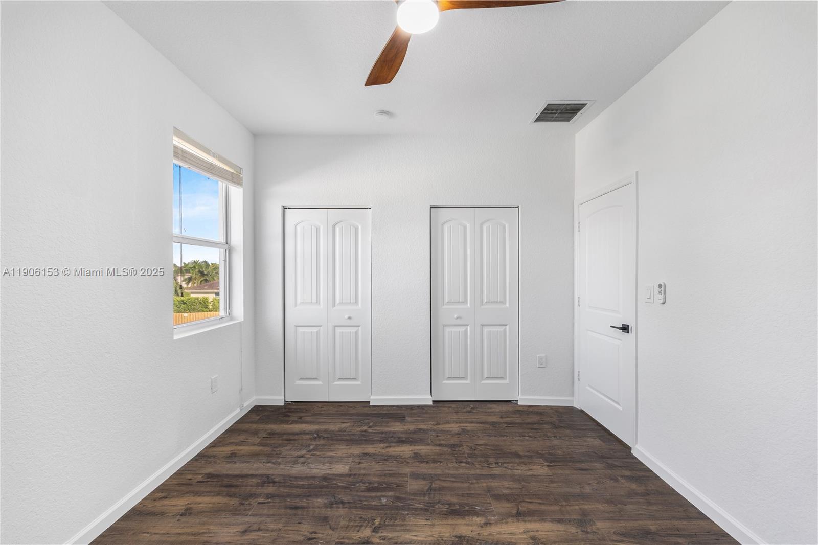 ESTATE MANSIONS 1ST ADDN - Residential