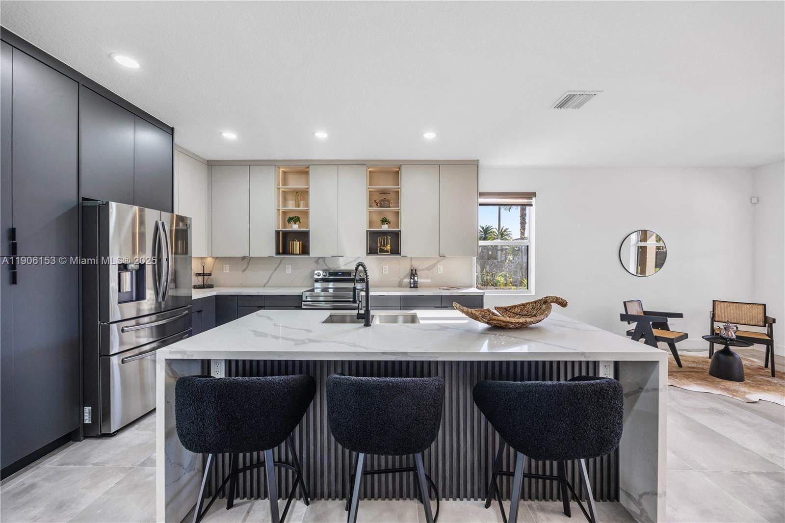 ESTATE MANSIONS 1ST ADDN - Residential