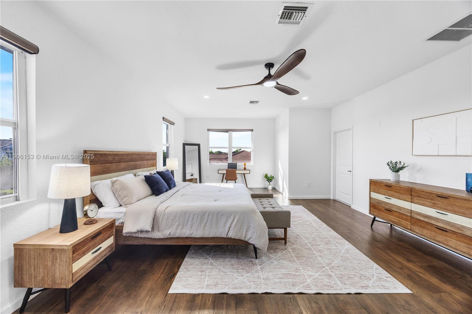 ESTATE MANSIONS 1ST ADDN - Residential