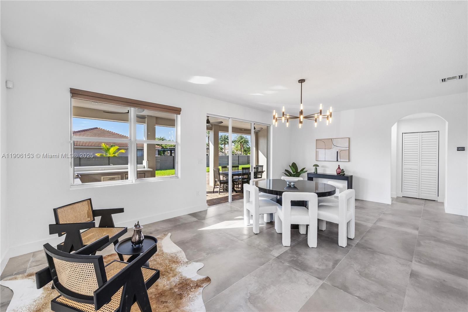 ESTATE MANSIONS 1ST ADDN - Residential