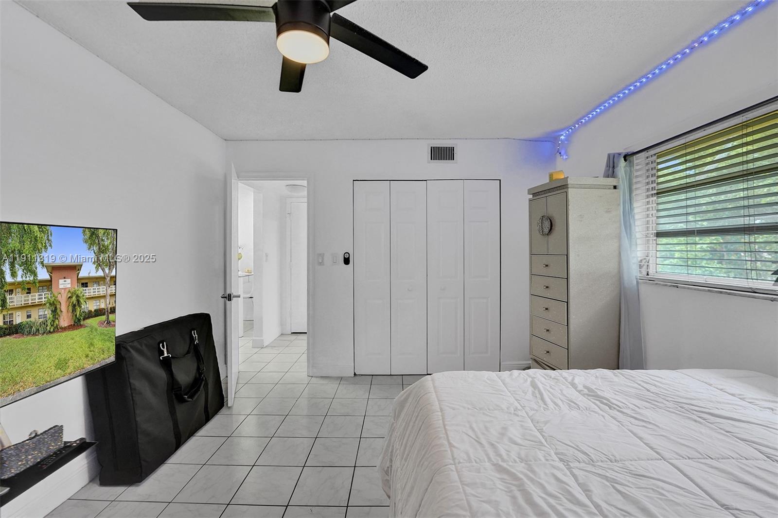 LAUDERDALE LAKES VILLAS C - Residential Lease