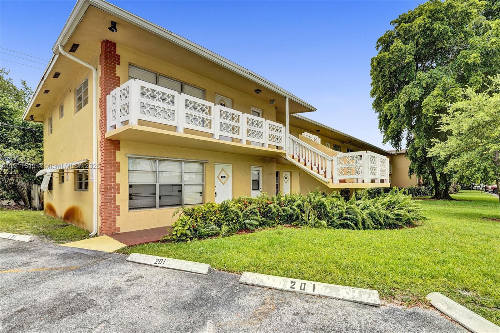 LAUDERDALE LAKES VILLAS C - Residential Lease