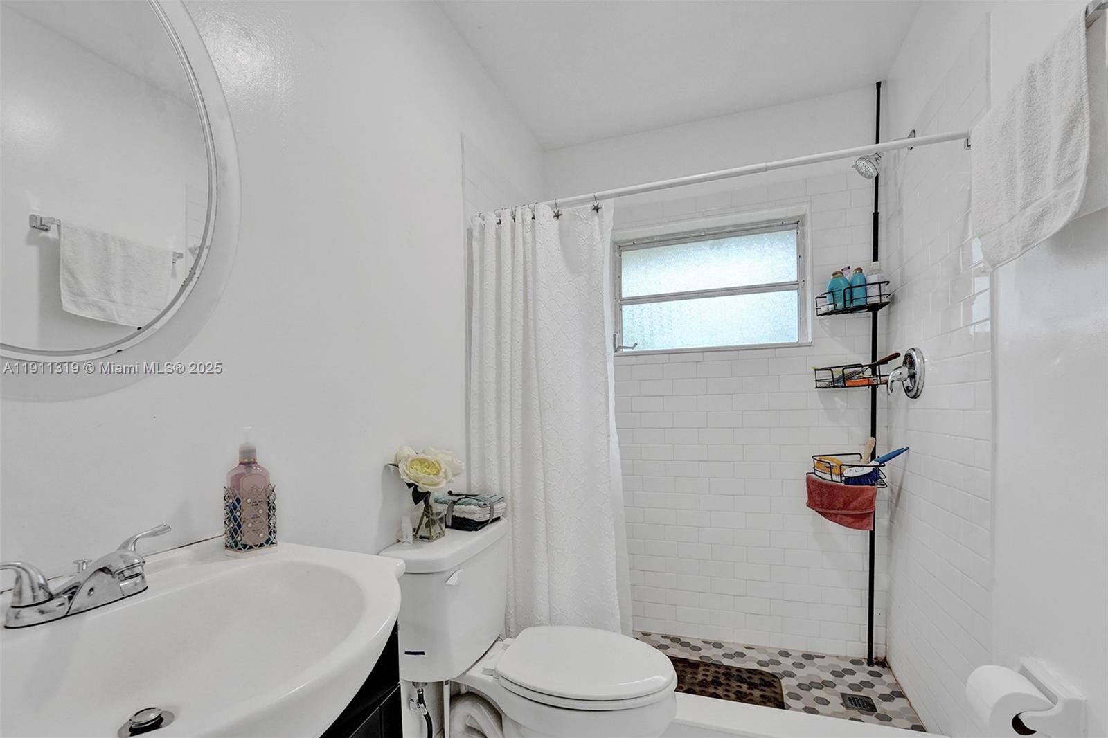 LAUDERDALE LAKES VILLAS C - Residential Lease