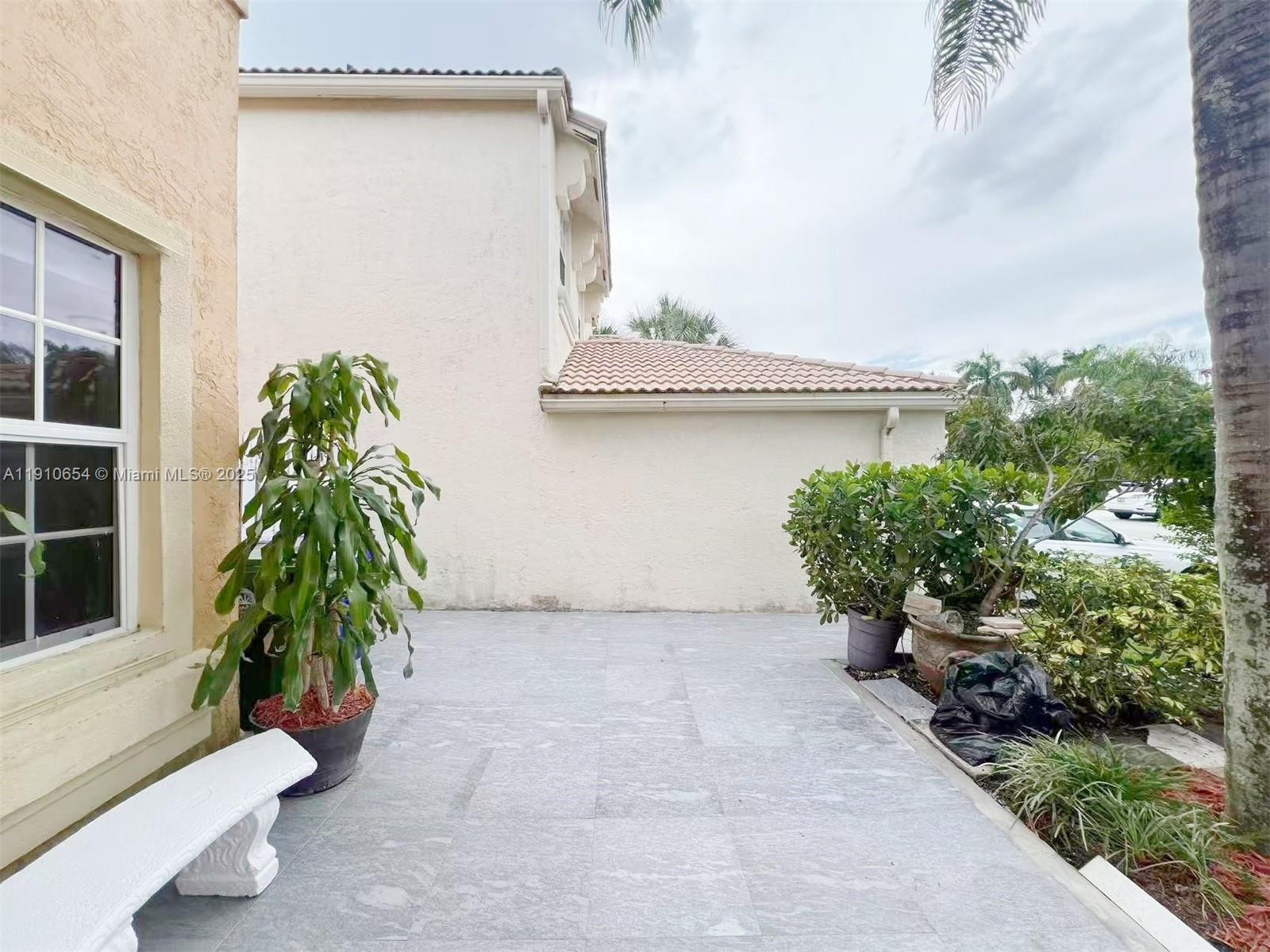 PEMBROKE PINES REGIONAL - Residential Lease