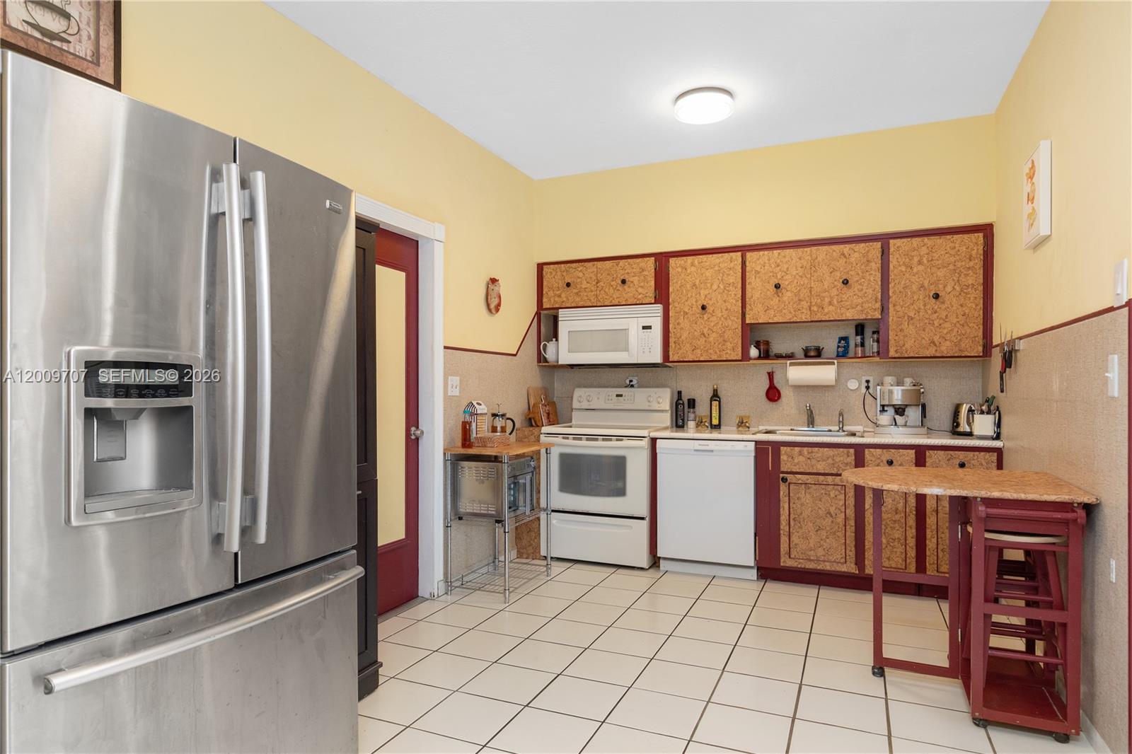 GULFSTREAM ESTATES - Residential