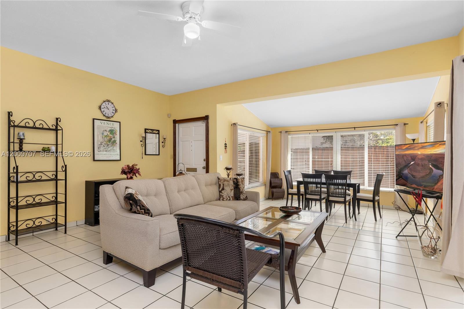 GULFSTREAM ESTATES - Residential
