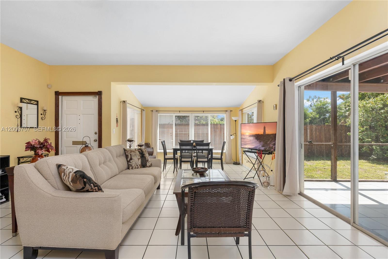 GULFSTREAM ESTATES - Residential