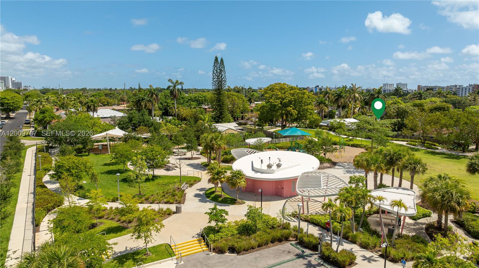 GULFSTREAM ESTATES - Residential