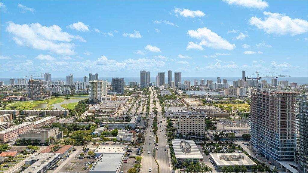Photo of 906 NE 5th St, Hallandale Beach, FL 33009 (MLS # A12009707)