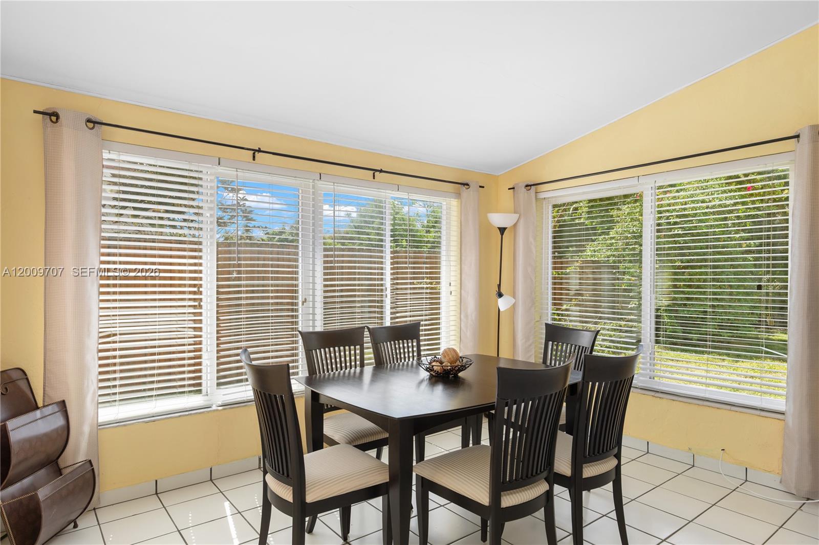 GULFSTREAM ESTATES - Residential