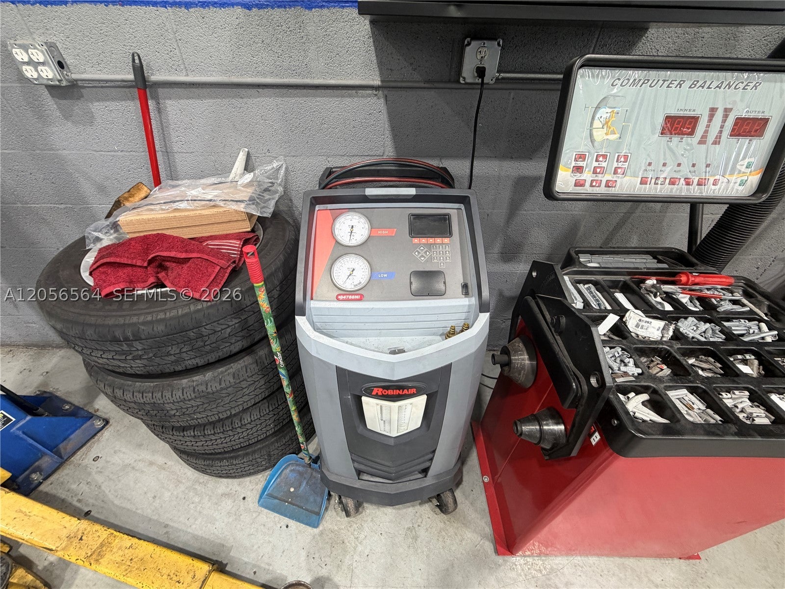 Mechanic Shop NW For Sale
