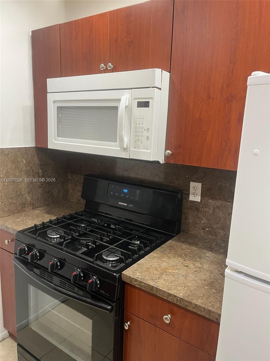 BRISTOL COURT CONDO - Residential