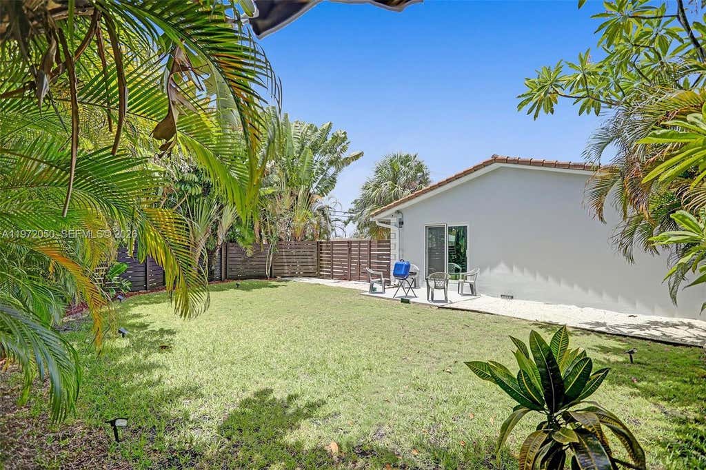 Photo of 3320 NE 13th Ave #3320, Oakland Park, FL 33334 (MLS # A11972050)