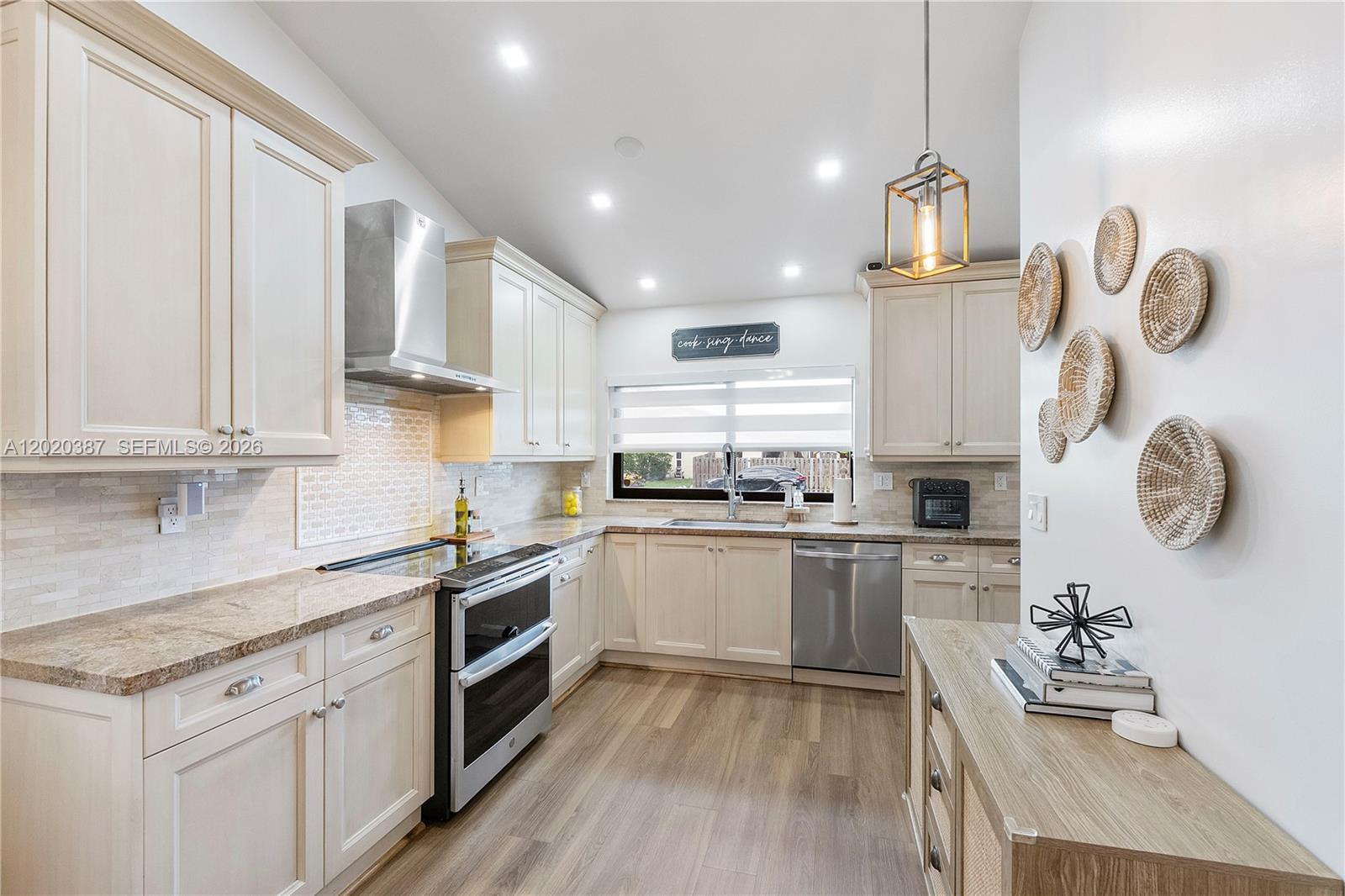 CITY OF LAUDERHILL SEC TH - Residential
