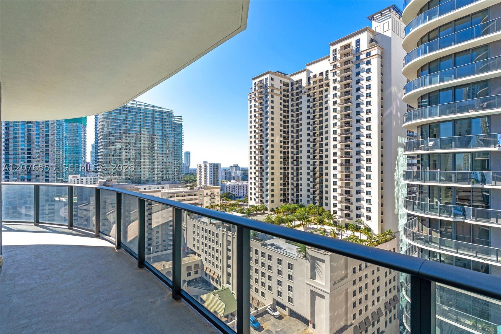 45 SW 9th St 1706