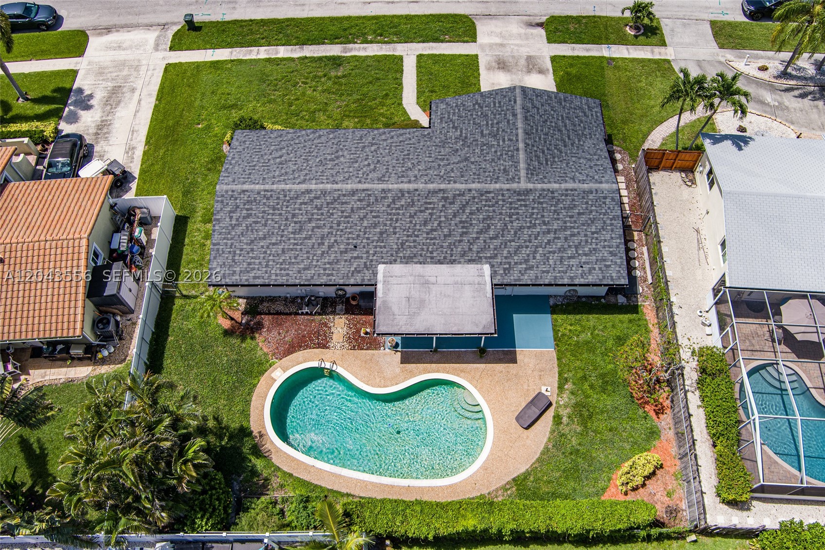 3941 NW 4th Ct
