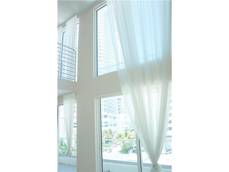 CASABLANCA VILLAS CONDO - Residential Lease