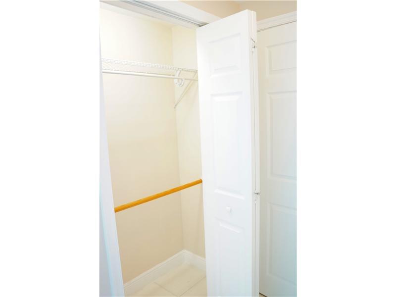 CASABLANCA VILLAS CONDO - Residential Lease