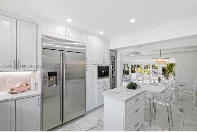 RE-PLAT OF TRACK C MIAMI - Residential Lease