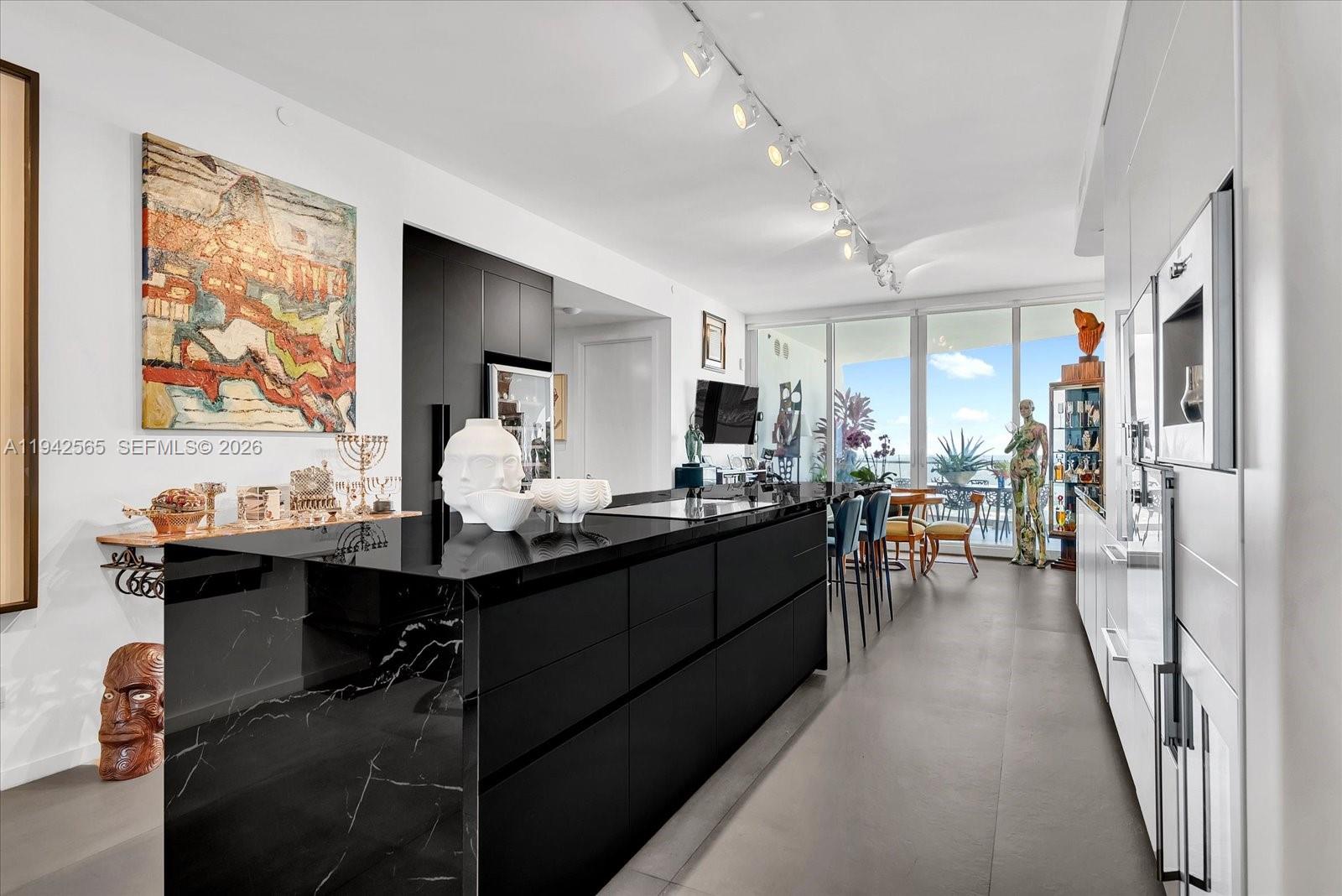 Jade Signature Condo - Residential